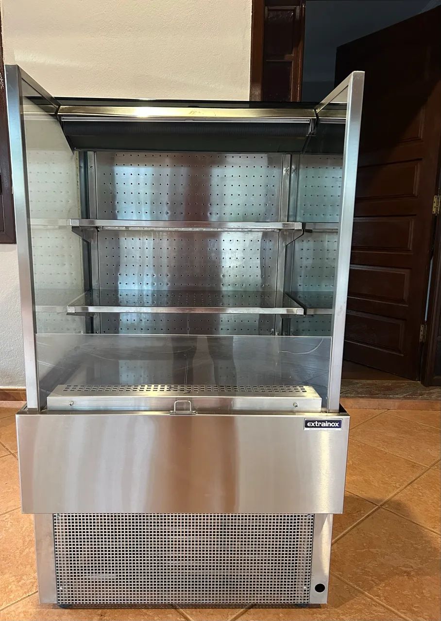 Expositor refrigerado para tortas e doces  - Foto 3