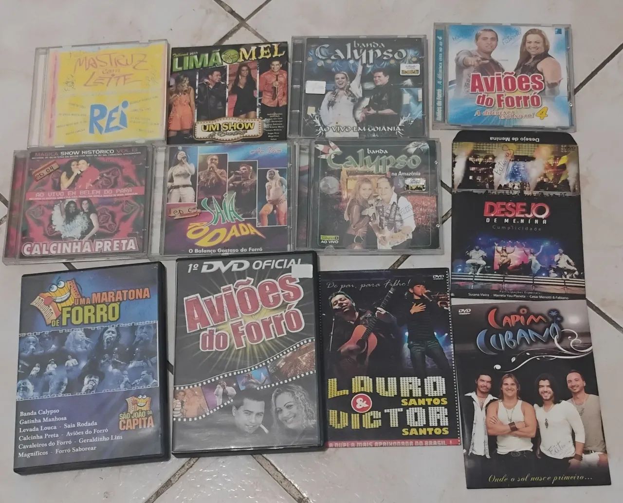 Vendo cds de forró e sertanejo diversos
