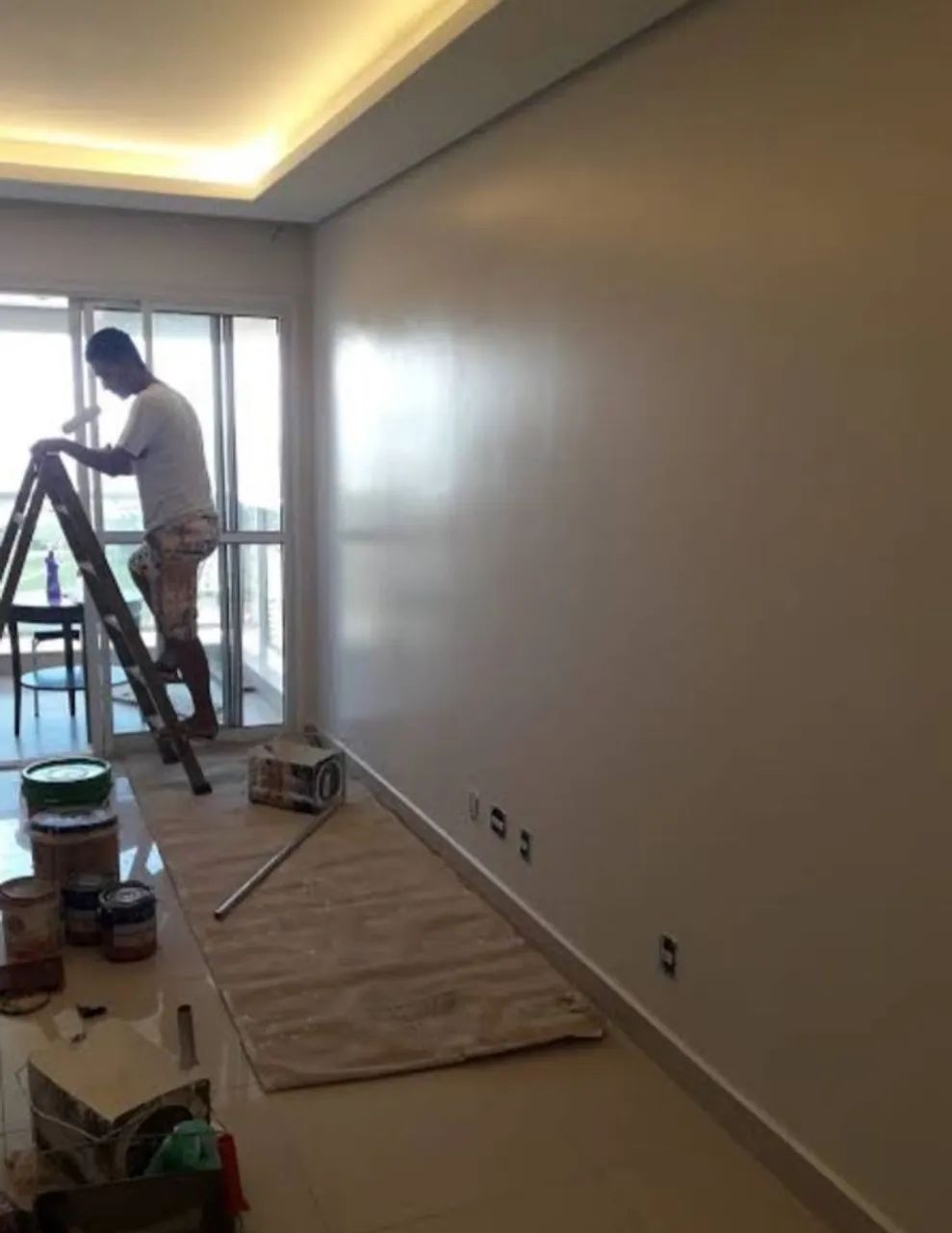 Marido de aluguel Pequenos reparos e pintura 