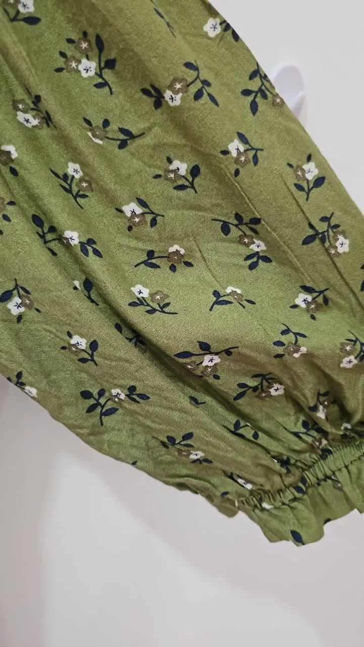 Vestido longo verde c florzinhas tananho PP - Foto 4