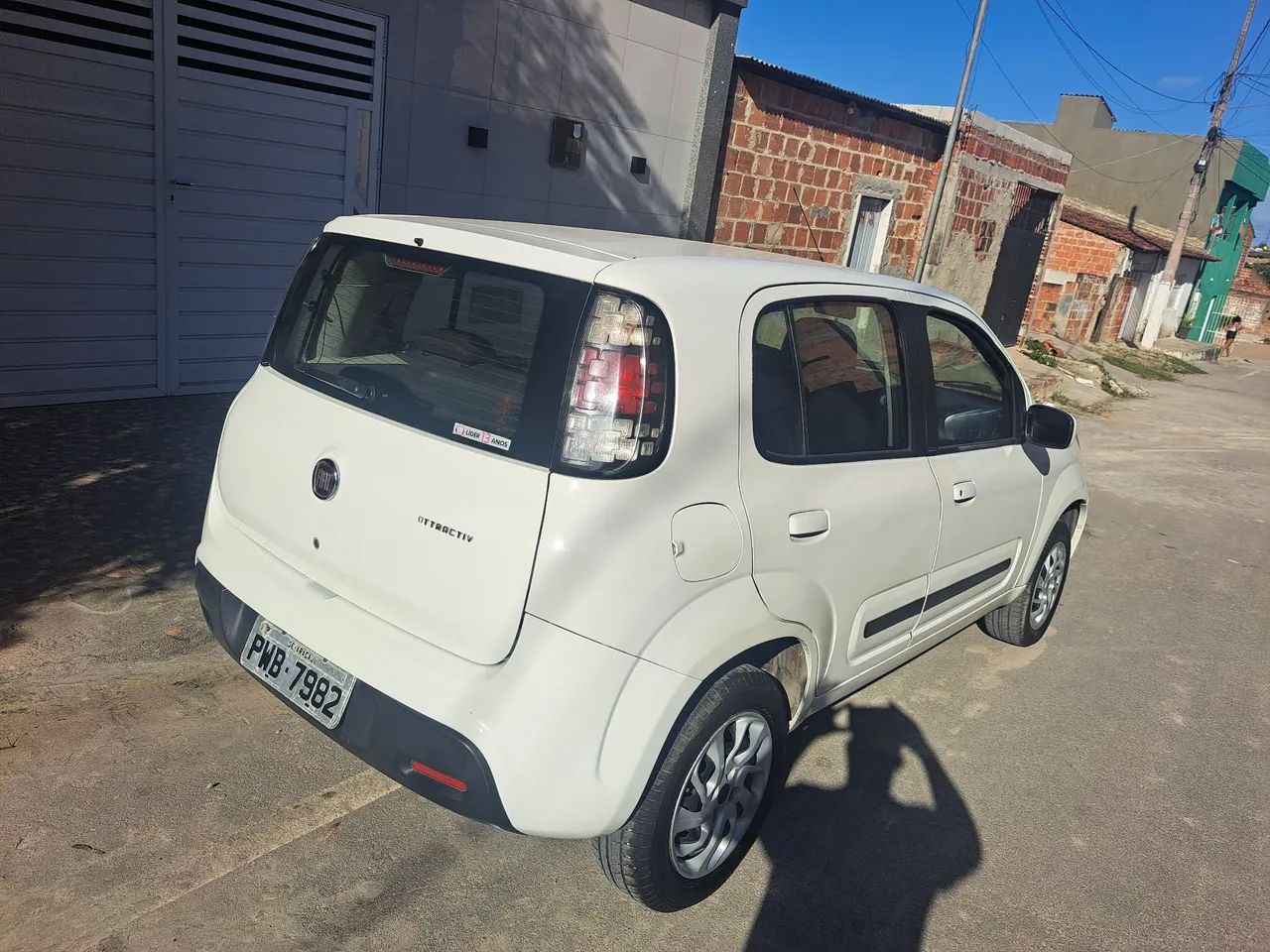 Fiat Uno Attractive 1.0 EVO Fire Flex 8V 5P 2016