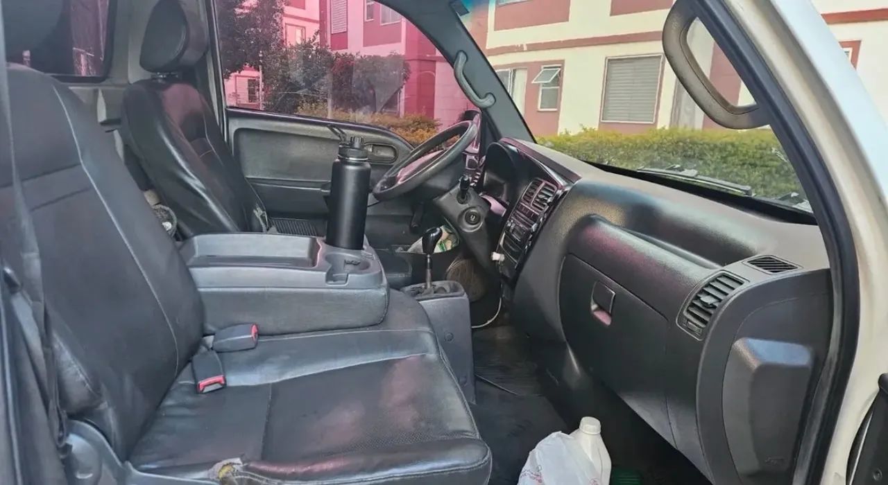 Kia Bongo 2011 - Foto 3