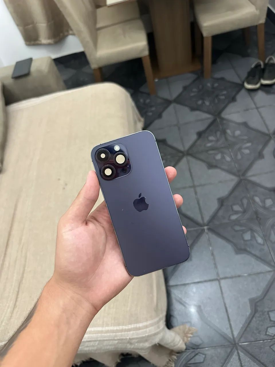 Carcaça 14 pro max