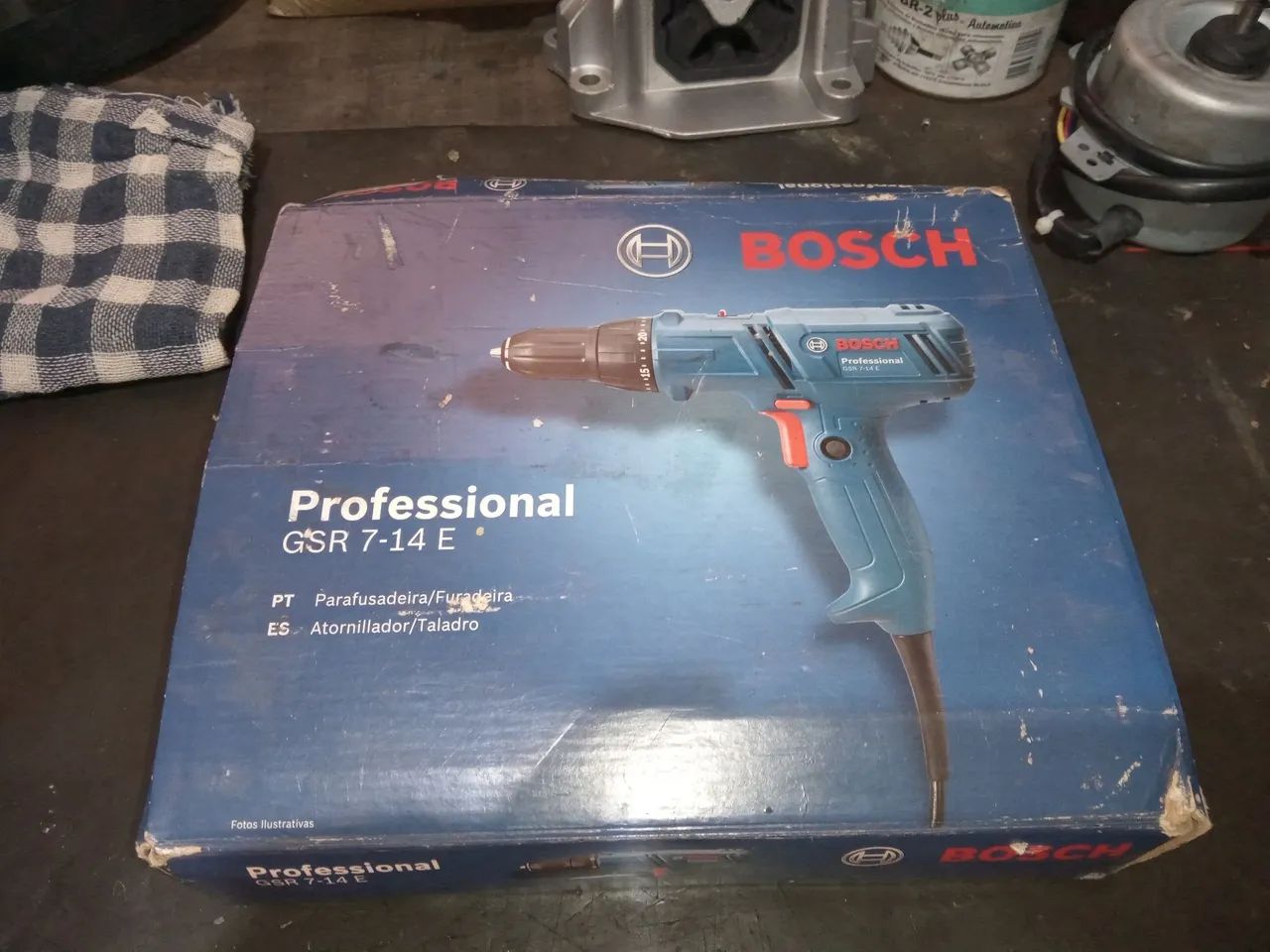 Parafusadeira e furadeira Bosch 3/8