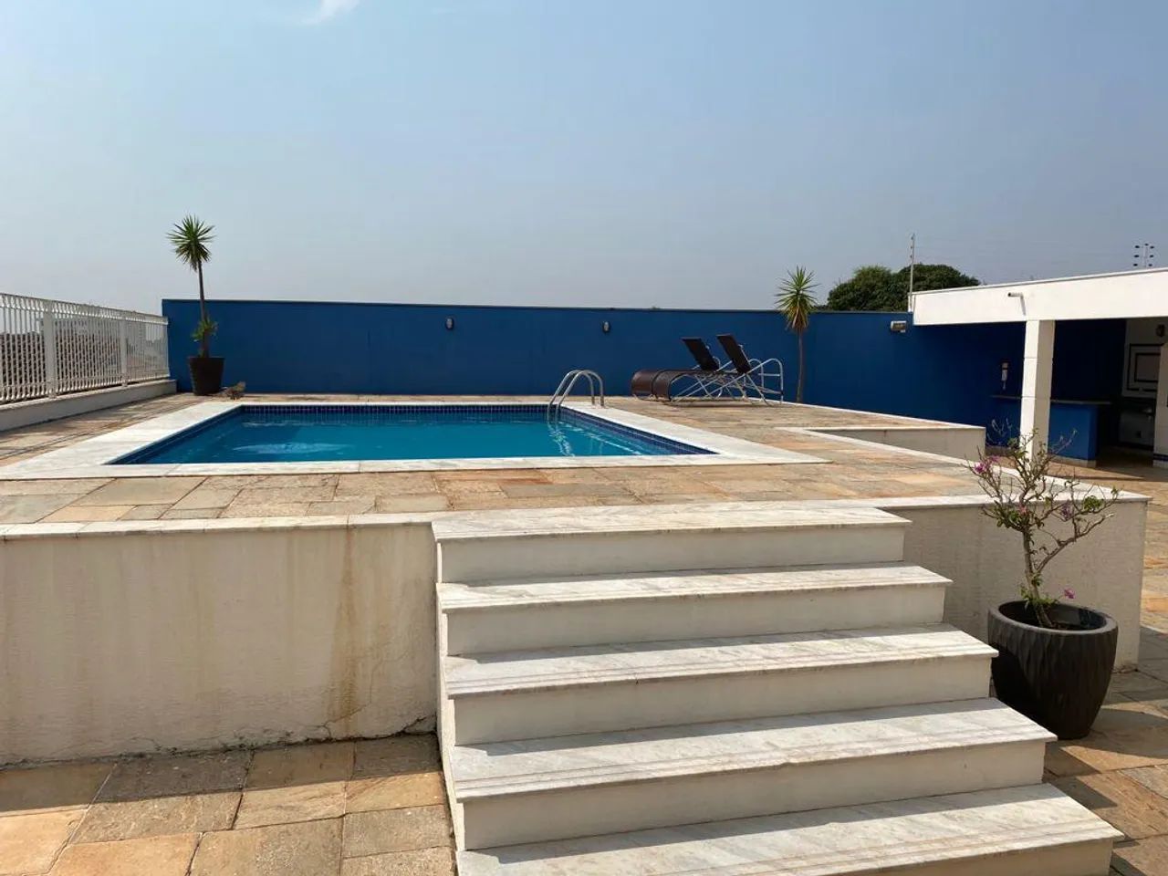 APARTAMENTO 85M² COM SUÍTE E SACADA AMPLA  EDIFÍCIO PORTO REAL