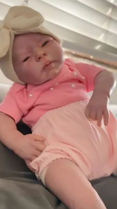 Vendo bebê reborn 