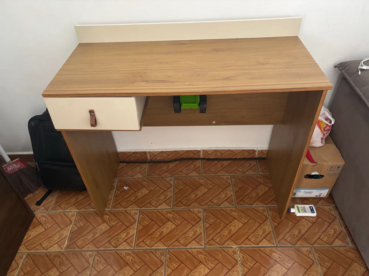 Escrivaninha  - Foto 2