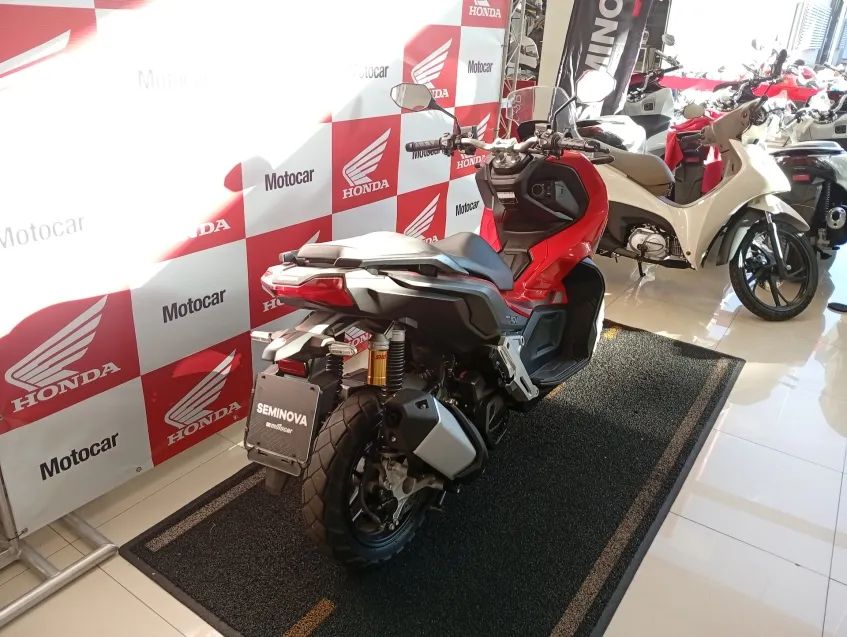 Honda ADV 150. - Foto 5