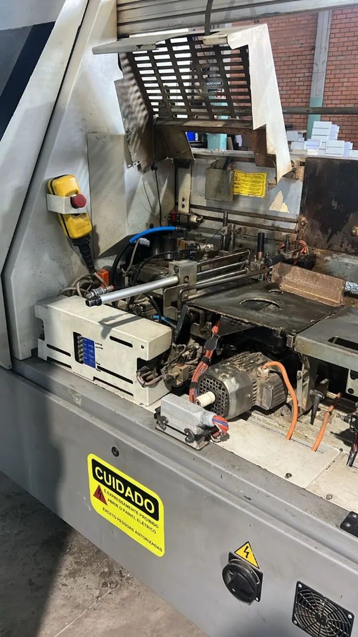 COLADEIRA DE BORDA AUTOMÁTICA BIESSE AKRON 645 - ITALIANA - REVISADA - Foto 4