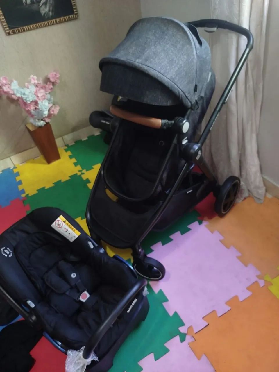 Carrinho Maxicosi Com Bebê Conforto e base  - Foto 3