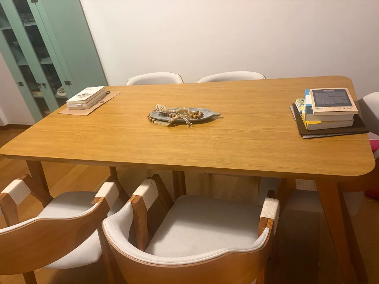 Mesa de jantar excelente estado (sem as cadeiras) - Foto 4