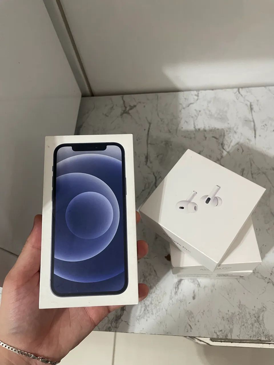 Caixa iPhone 12 e 3 AirPods Pro - Foto 2