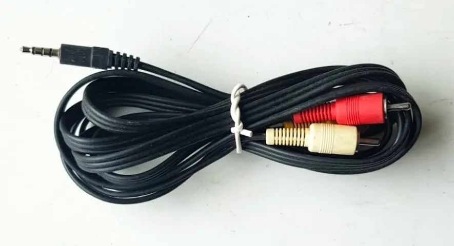 Cabo Auxiliar P2 x 3RCA - 2 M - Usado - Funcionando - Foto 2