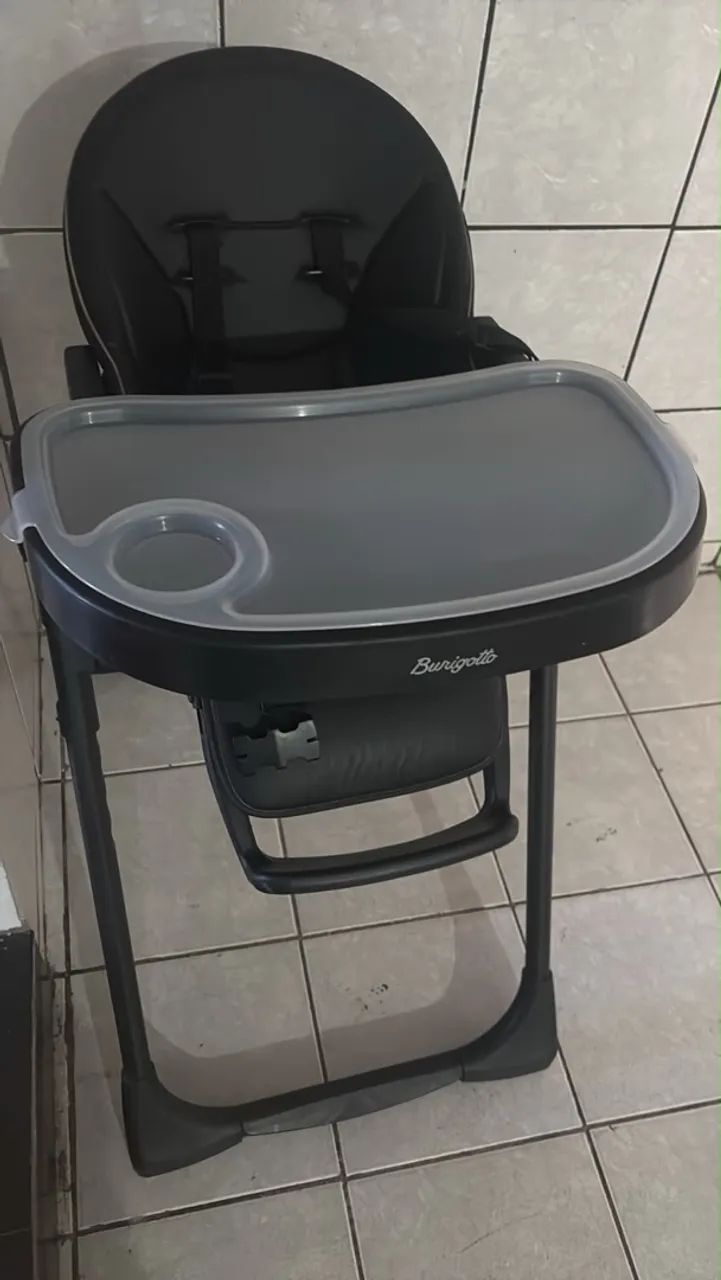 Cadeirinha de alimentação 