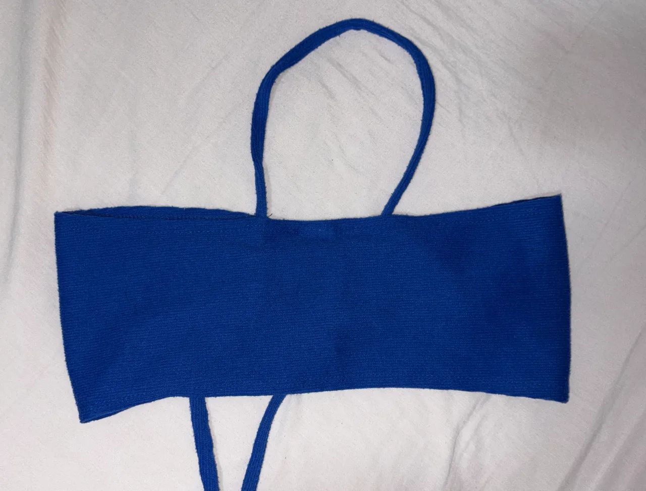 Top/cropped azul com várias amarrações  - Foto 3