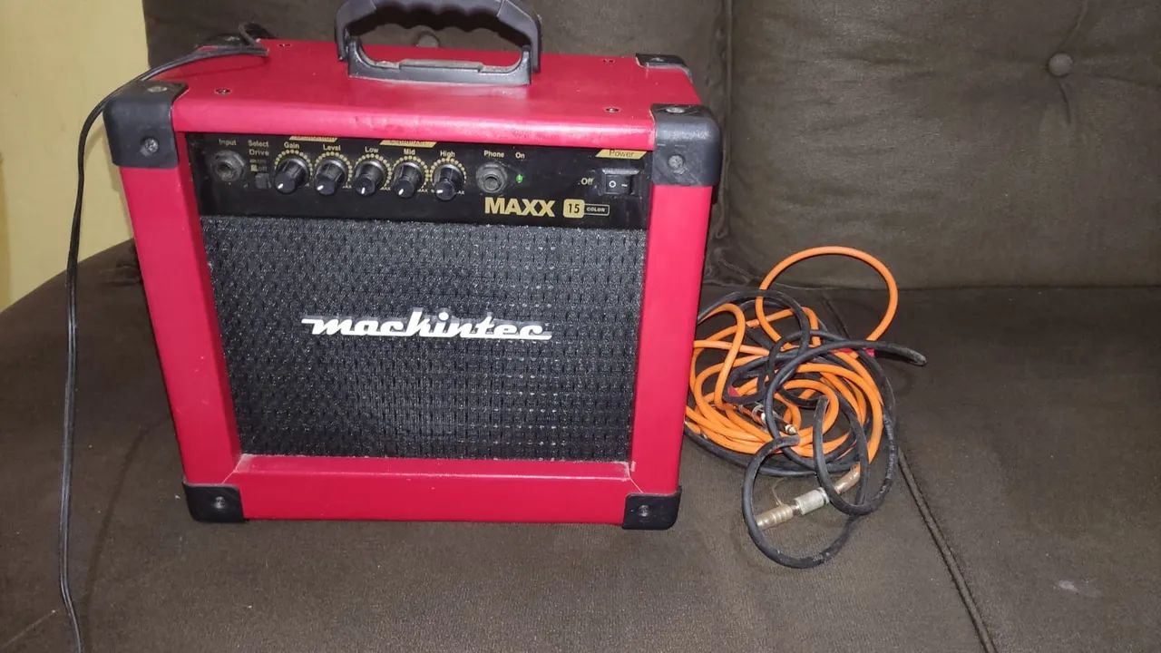 Vendo essa caixa amplificada nova