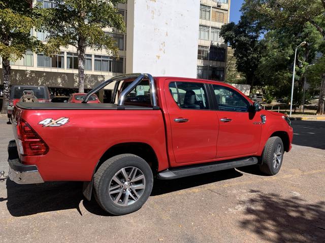 Hilux SRX Vermelha - Foto 5