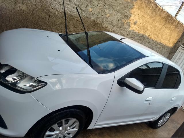 Vendo este Logan quitado só transferir - Foto 6