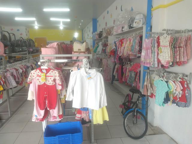 Compre venda ou troque roupas acessórios calçados brinquedos infantis - Foto 3