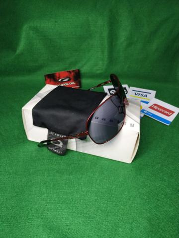 Oakley collected cayenne red lentes grey - Foto 2