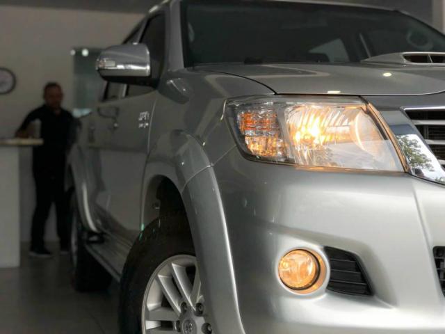 Toyota Hilux SW4 SRV D4-D 4x4 3.0 TDI Dies. Aut - Foto 14