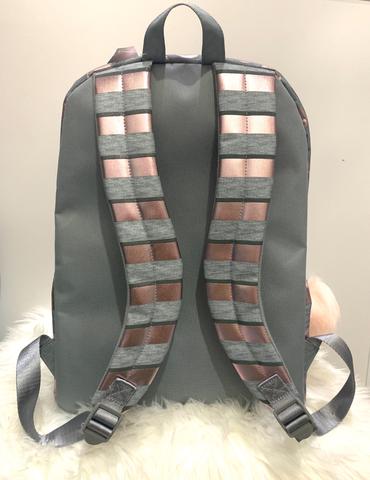 Mochila Justice letra A - Foto 3