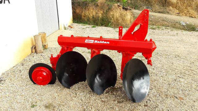 Arado baldan 4 discos trator - Foto 5
