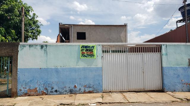 Vendo prédio no condomínio prive