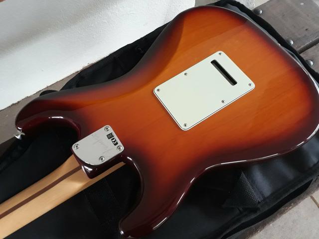 Fender Stratocaster Deluxe HSS Impecável - Foto 4