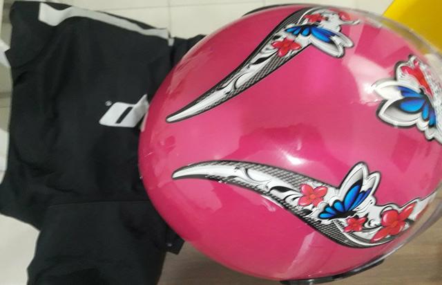 Capacete e capa