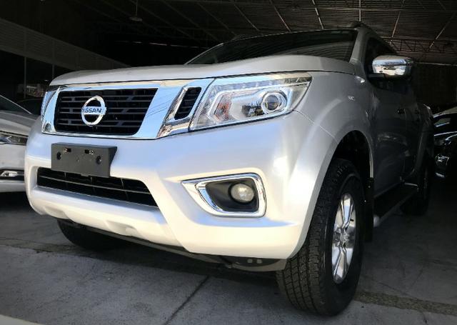 Nissan Frontier LE CD 4x4 2.3. Prata 2017/17 - Foto 2