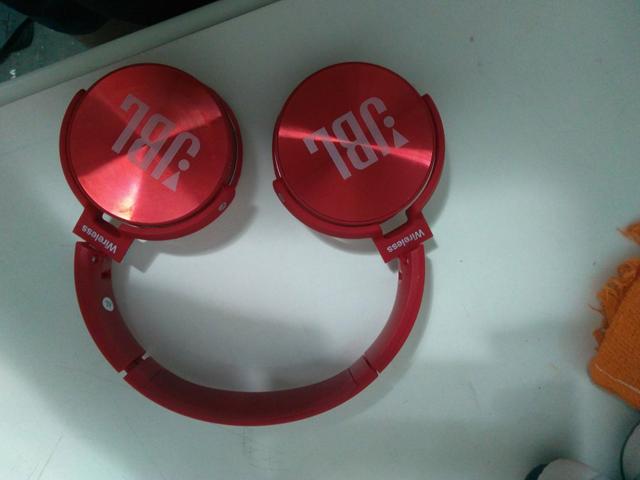 Fone de ouvido JBL bluetooth - Foto 4