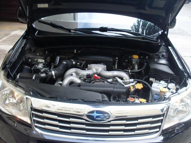 SUV Subaru 2010 - Foto 5
