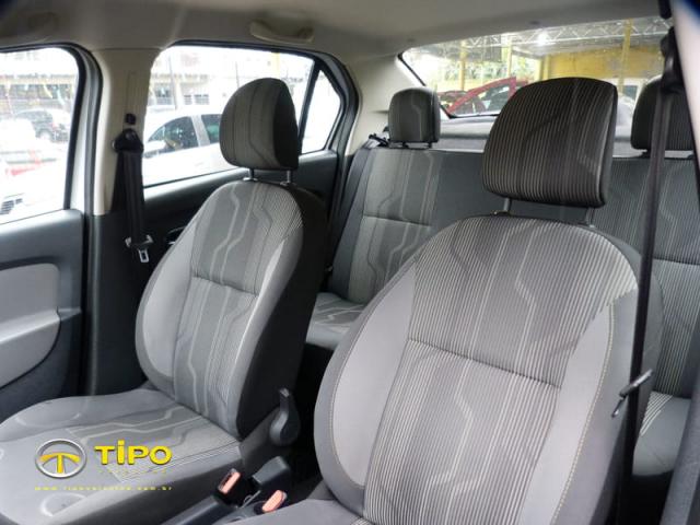 RENAULT LOGAN EXPRESSION 1.6 2018 - Foto 17