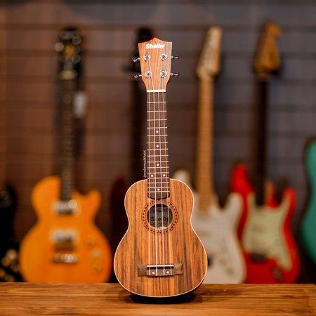 (Kit) Ukulele Shelby + Cordas Aquila + Palhetas - soprano