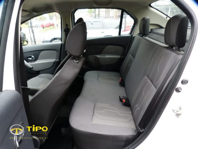 RENAULT LOGAN EXPRESSION 1.6 2018 - Foto 18