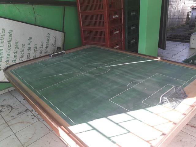 Campo de futebol profissional usado