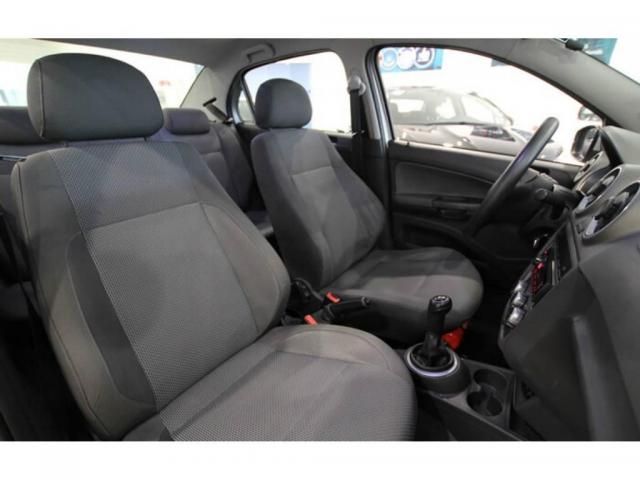 Volkswagen Voyage Comfortline 1.6 - Foto 8