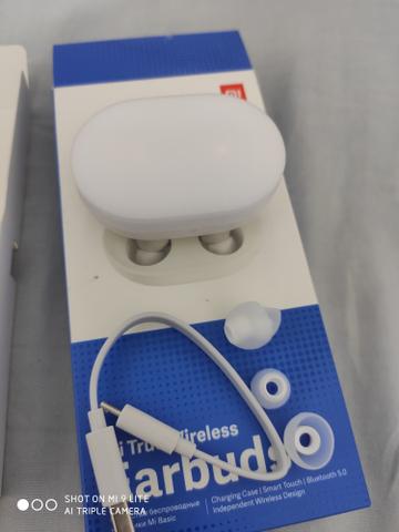Fone De Ouvido Xiaomi Mi True Wireless Earbuds BRANCO (NOVO NA CAIXA NUNCA FOI USADO)