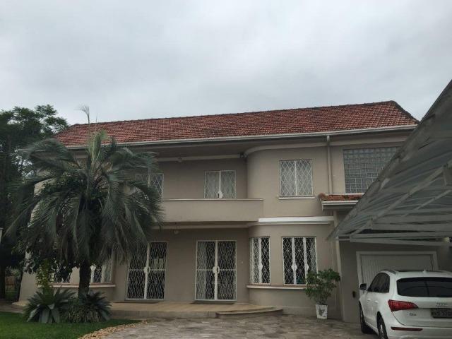 Casa histórica com terreno de 1082m2 em Novo Hamburgo