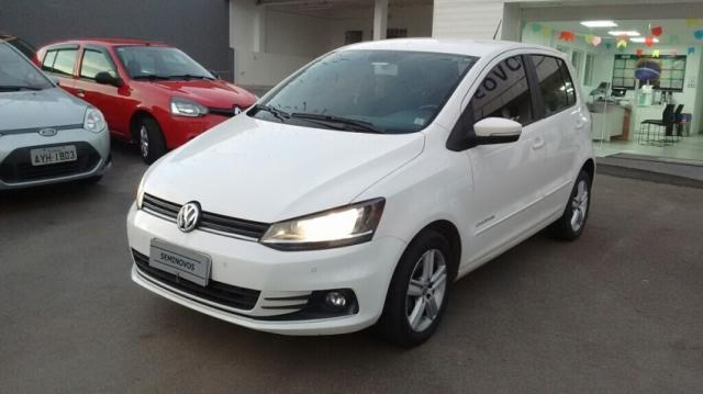 VOLKSWAGEN FOX COMFORTLINE 1.6 8V Branco 2015/2016 - Foto 2