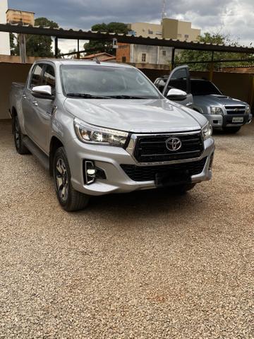 Hillux srx