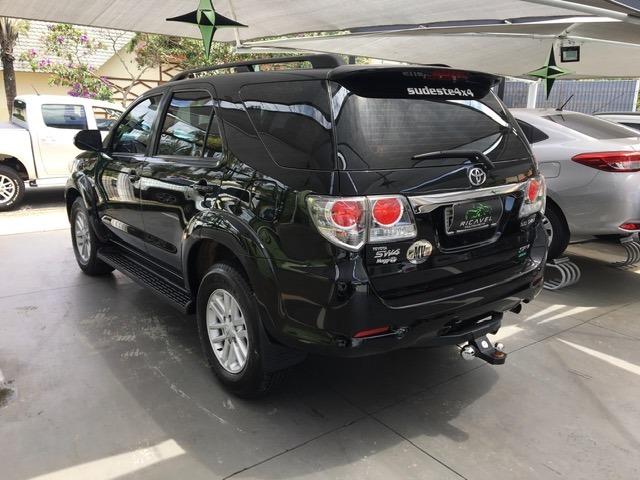 Hilux sw4 srv 3.0 diesel 2013 automatica 7 lugares - Foto 6