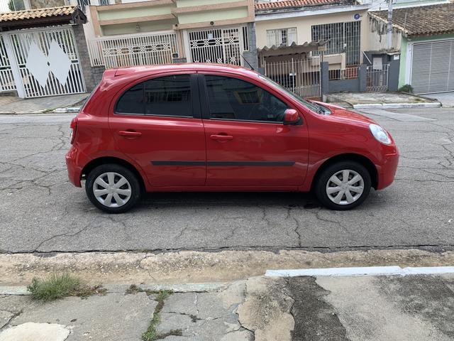 Nissan march 1.6 s 2014 completo 67 mil km - Foto 4