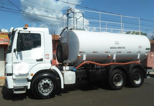 Locação Pipa Traçado 6x4 Axor 2831 - Foto 2