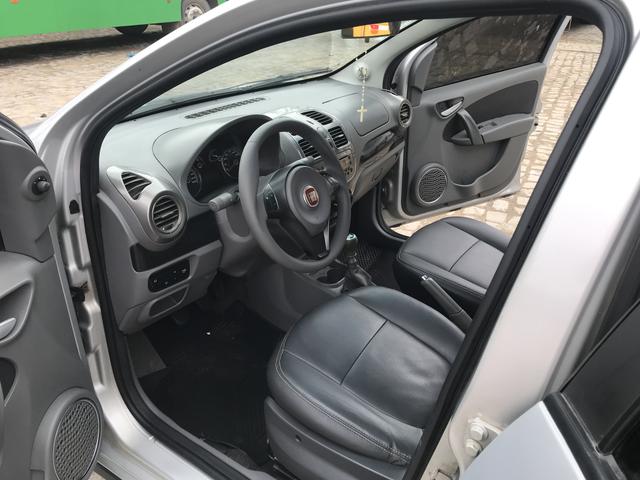 Grand Siena essence 1.6 2014 flex 16v - Foto 5