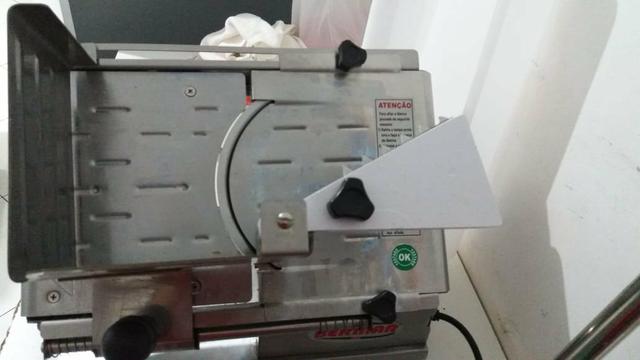 Vendo uma fatiadeira com 1 mês e com nota - Foto 3