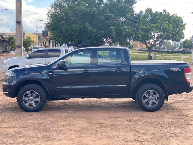 FORD RANGER 2.2 XLS Ano 17/17 - Foto 3