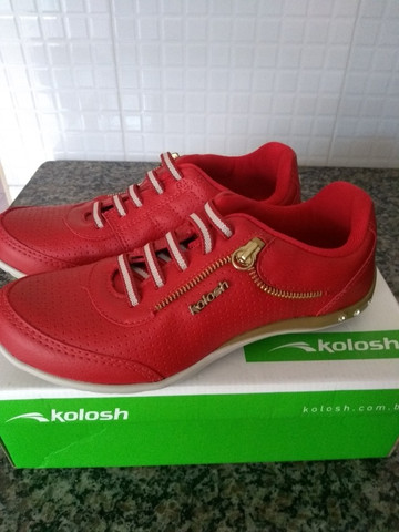 tenis kolosh novo