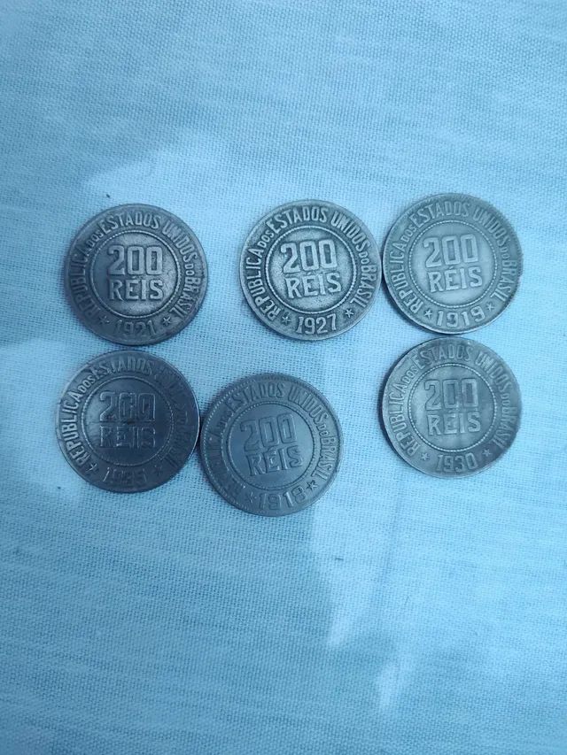 Modas antigas de 200 reis